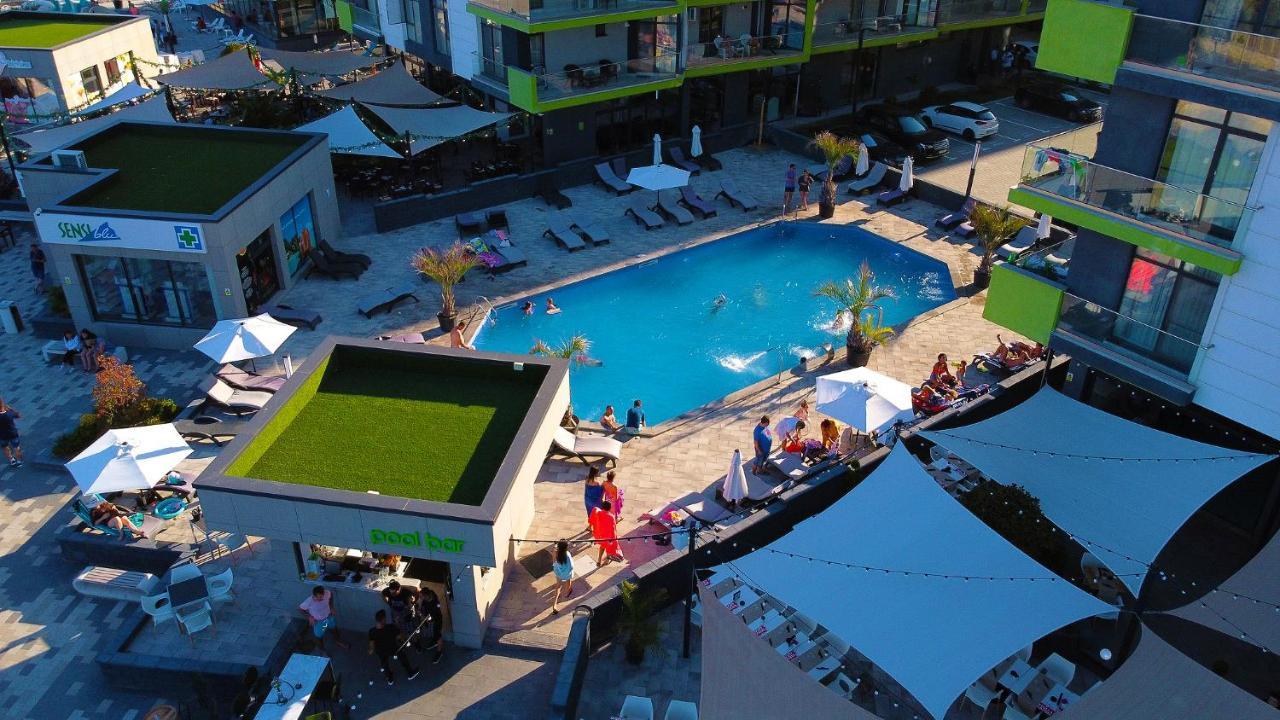 Coral Aparthotel Pool & Spa Mamaia Nord Năvodari Exterior foto